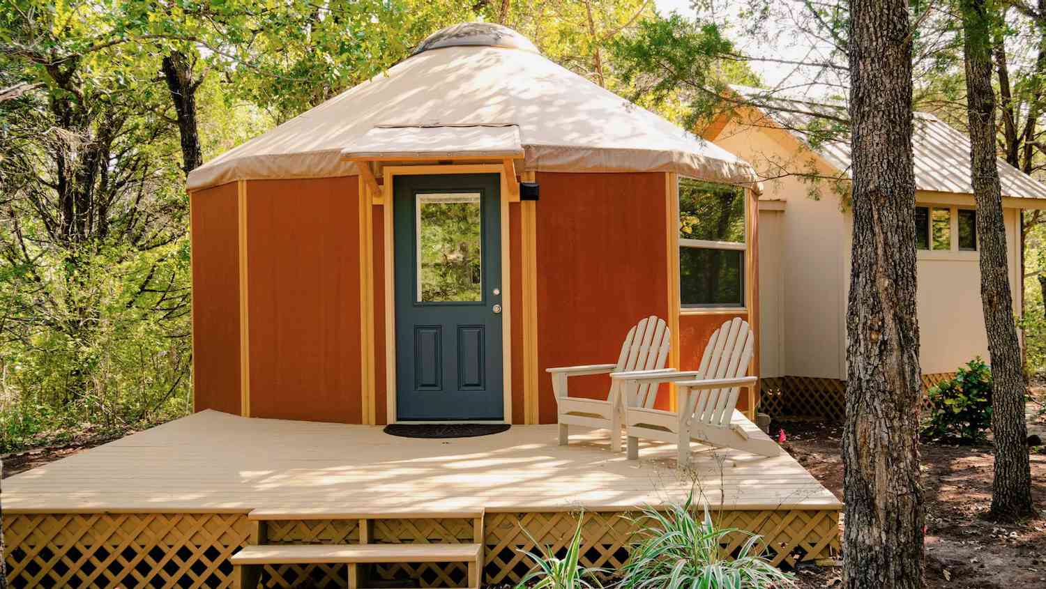 petite cabane en forme de yourte