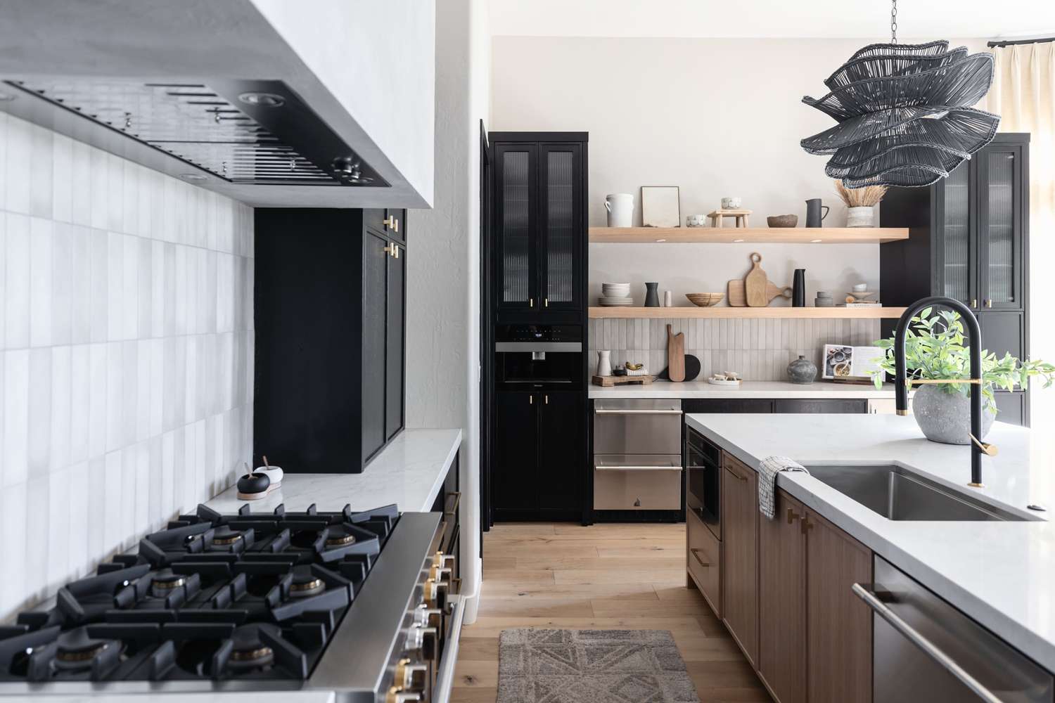 Suspension de cuisine noire
