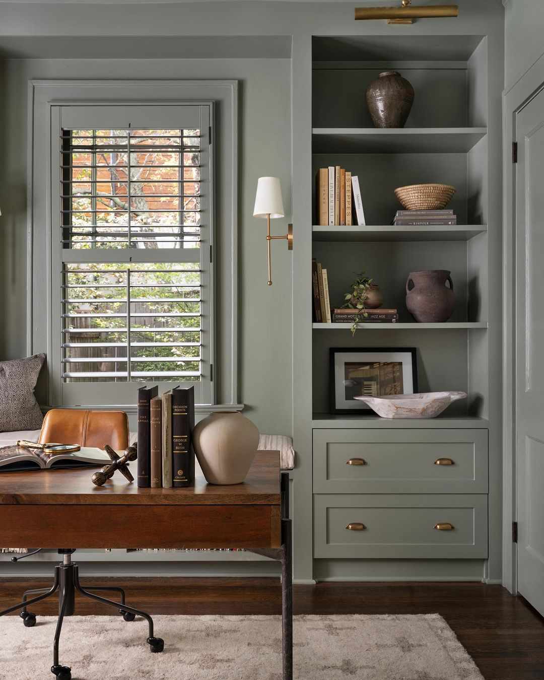 bureau vert délavé
