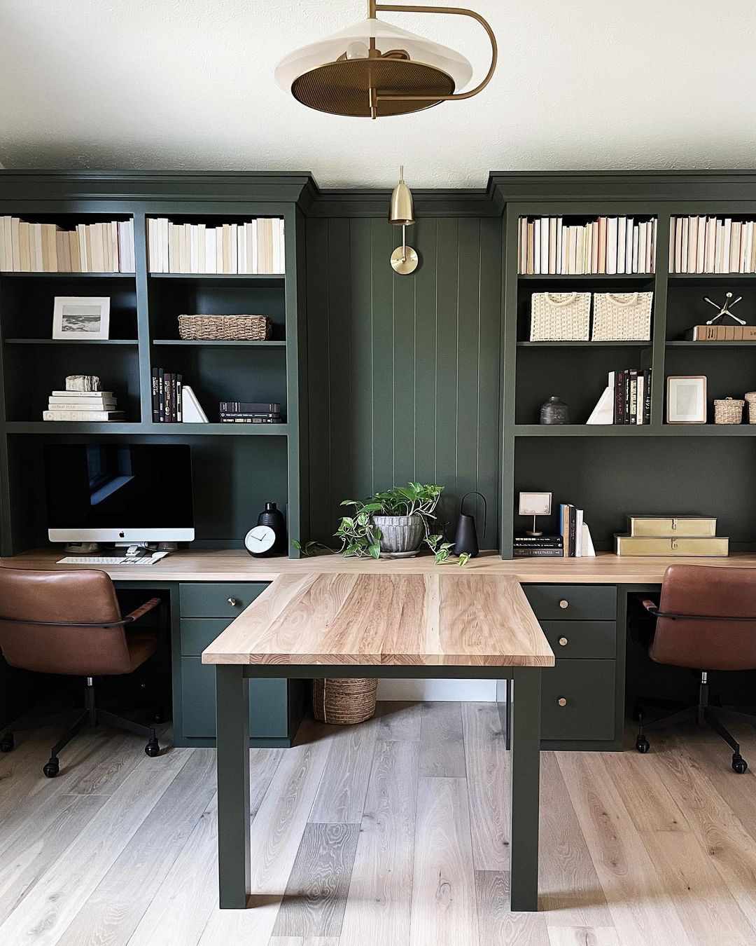bureau vert foncé