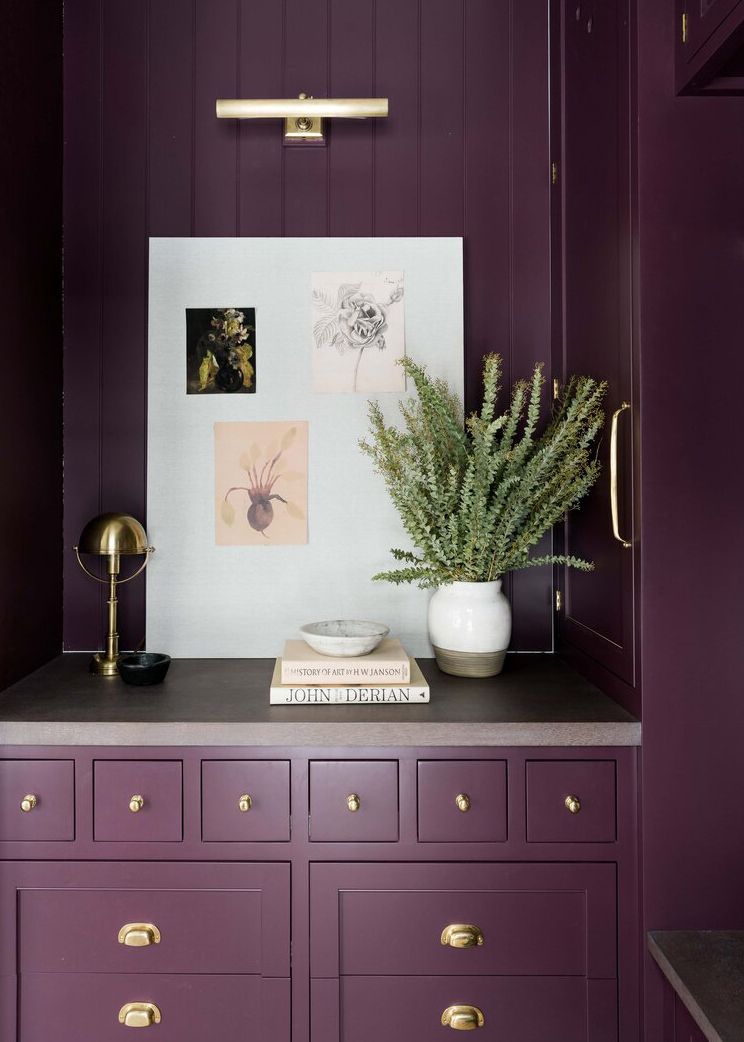 bureau violet