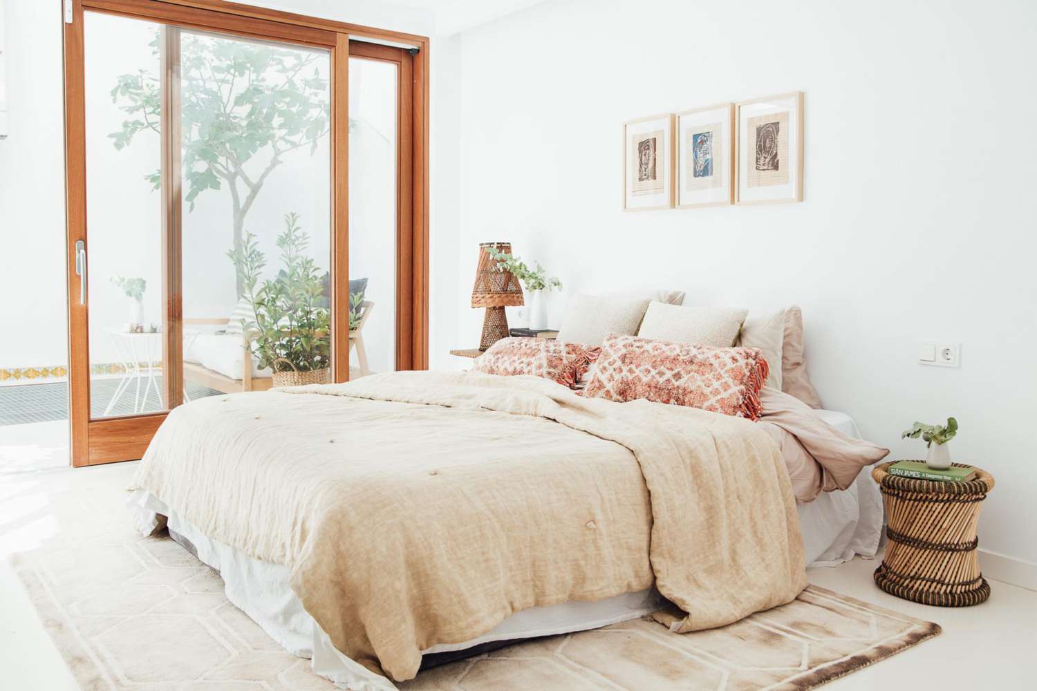chambre à coucher chaleureuse de style bohème