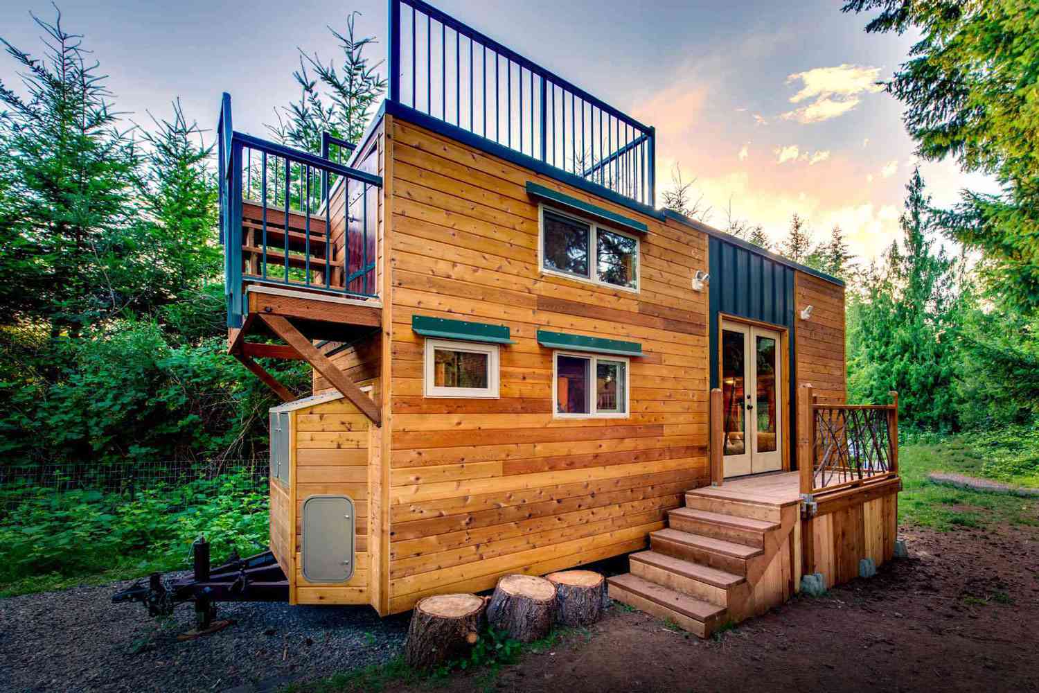 petite micro-cabane sur roues