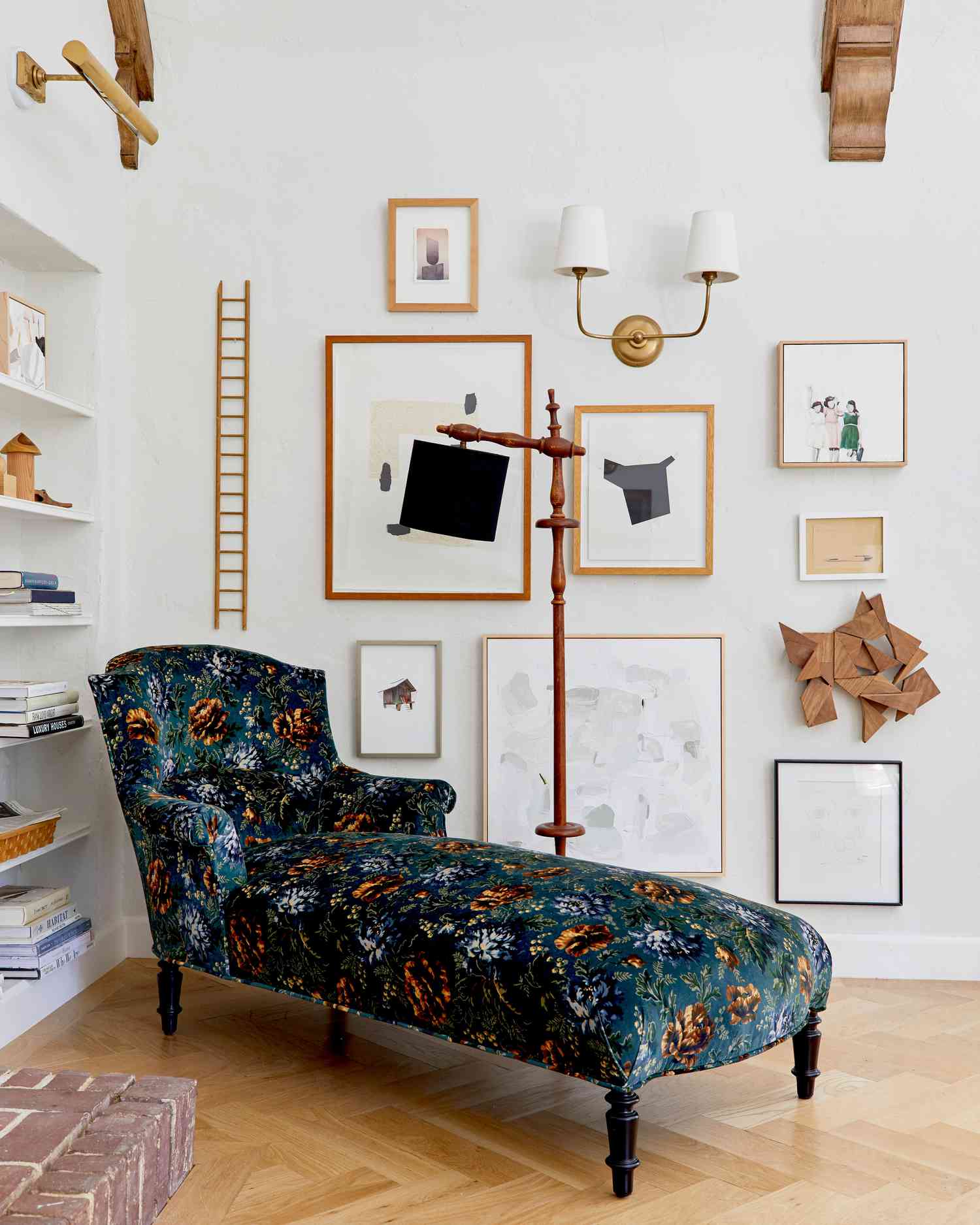 mur de galerie de la bibliothèque de la maison
