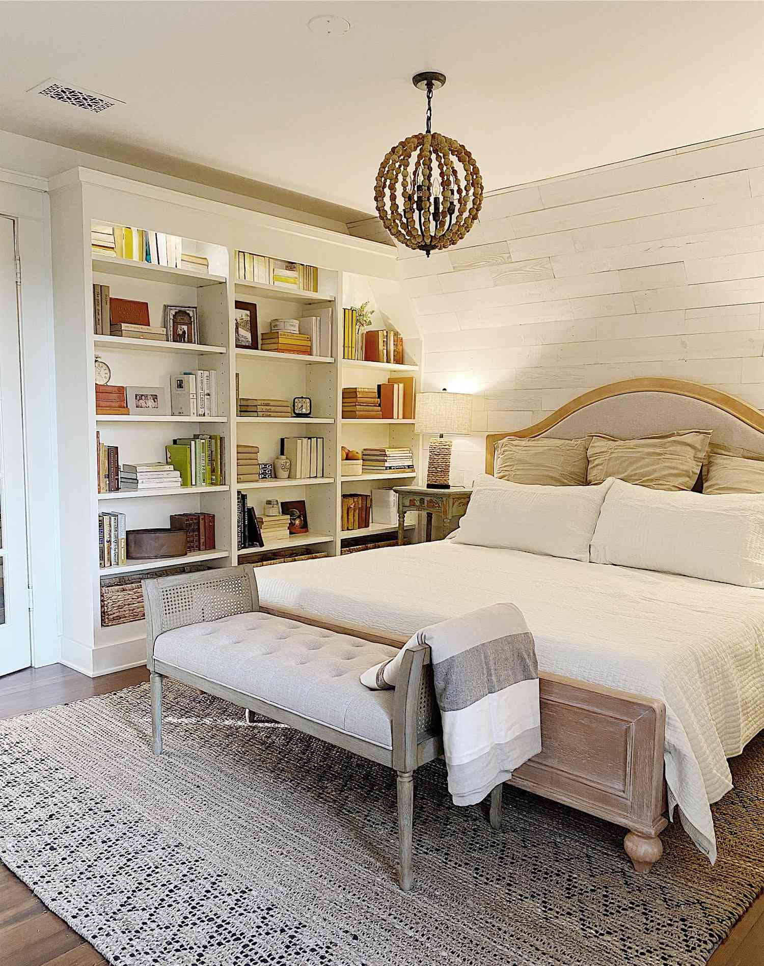 bibliothèque de la chambre d'amis