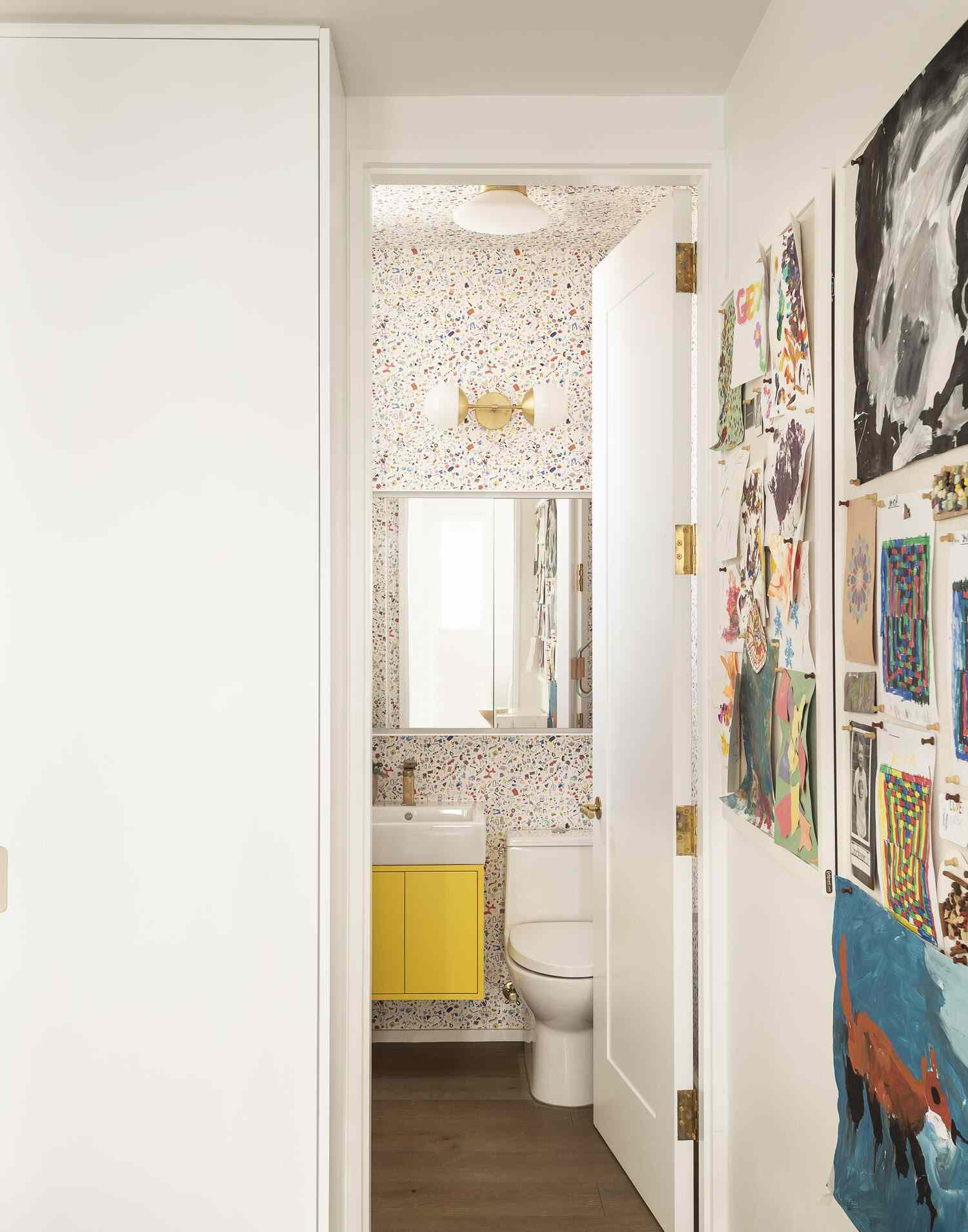 idées de papier peint pour la salle de bain