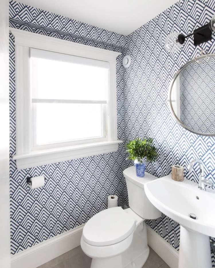 idées de papier peint pour la salle de bain