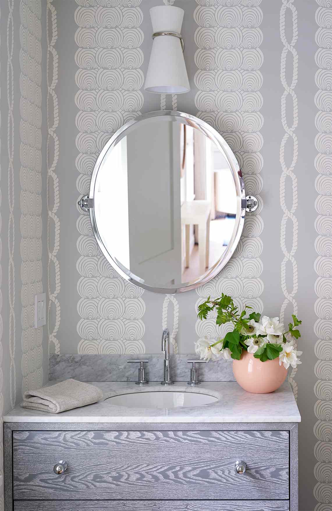 idées de papier peint pour la salle de bain