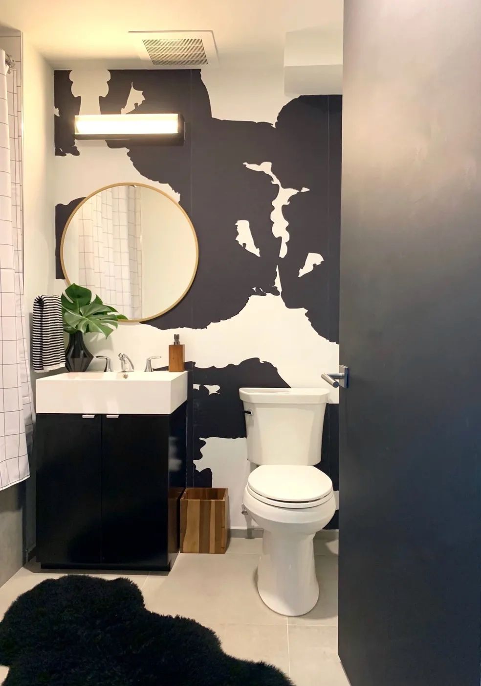 papier peint abstrait noir et blanc pour salle de bain