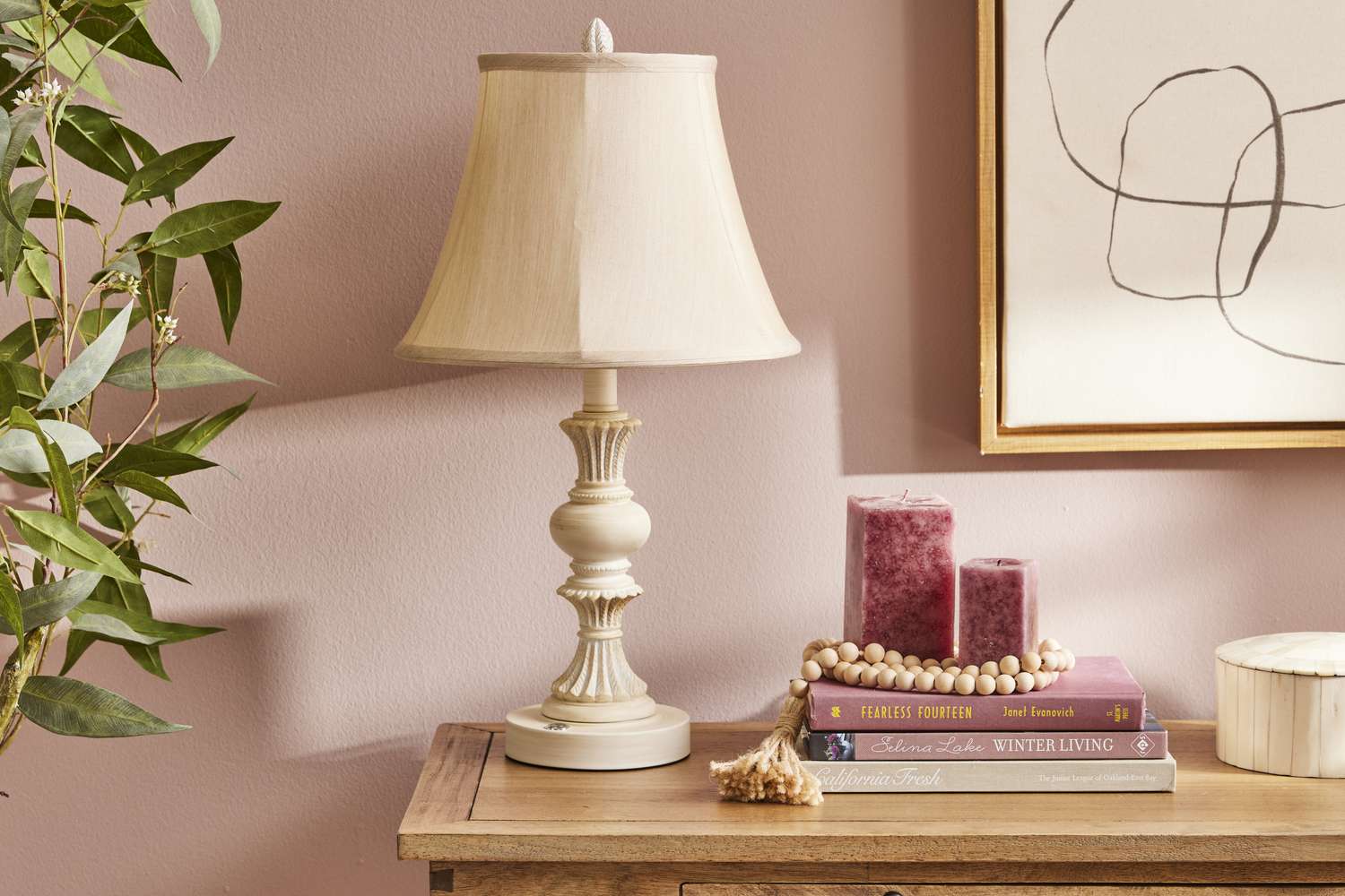 Abat-jour cloche sur lampe de table
