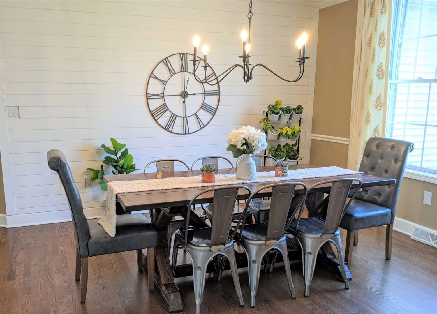 Décoration murale en shiplap
