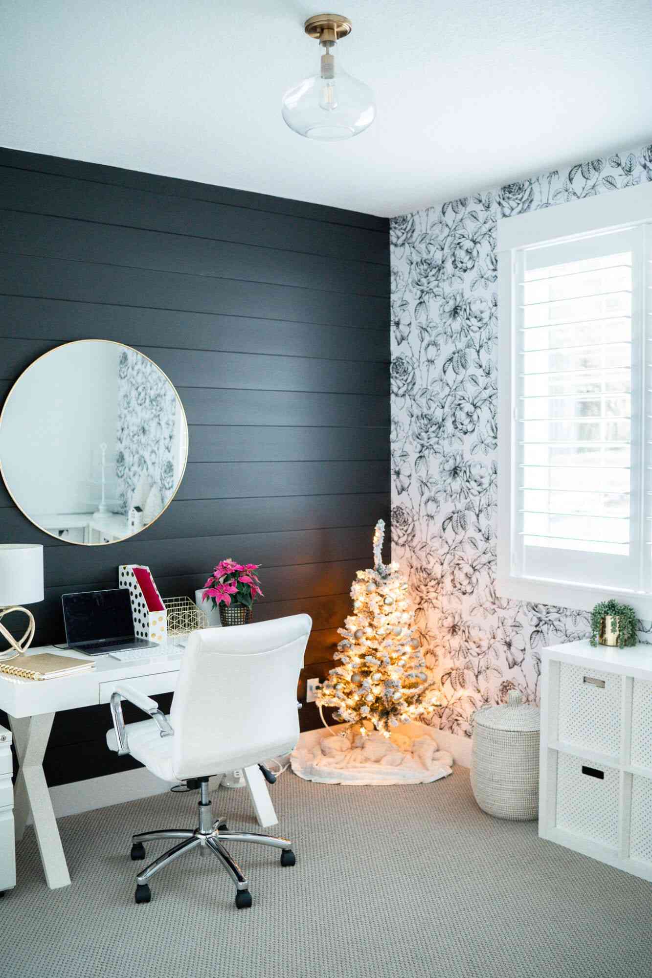 idées de murs d'accent en shiplap noir