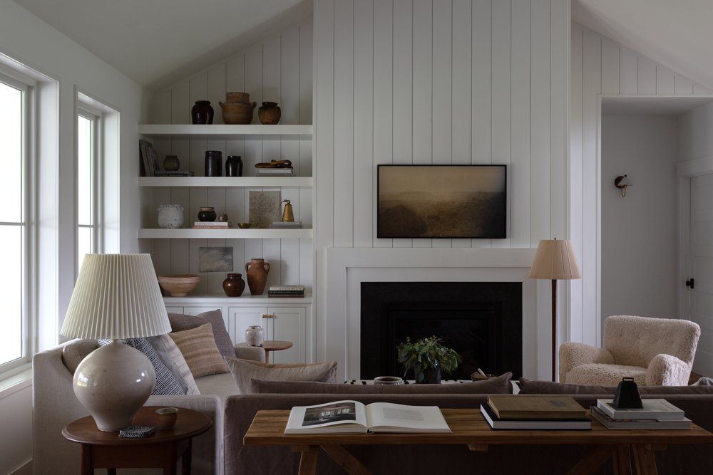 idées de murs d'accent de cheminée en shiplap