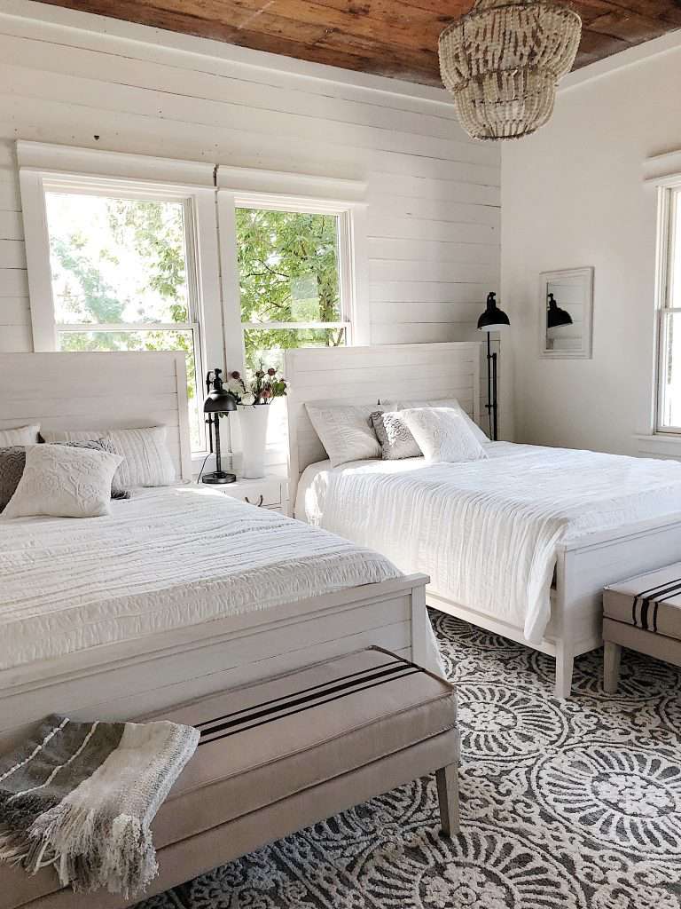 idées de murs d'accent en shiplap pour la ferme moderne