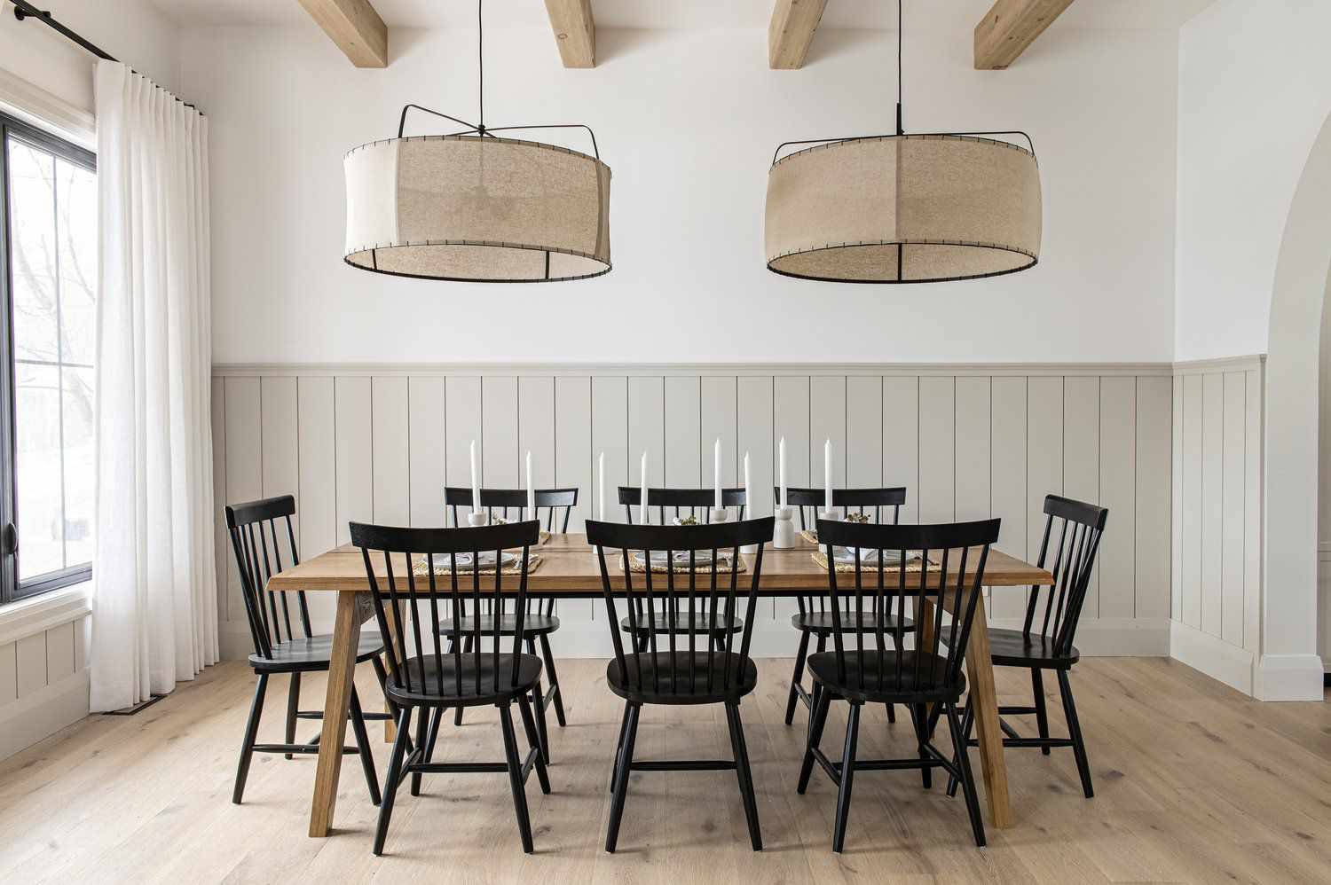 idées de murs d'accent en shiplap pour la salle à manger