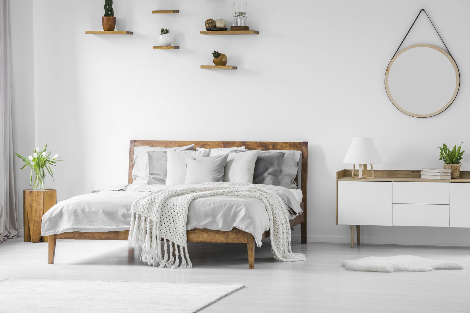 Chambre à coucher au minimalisme chaleureux