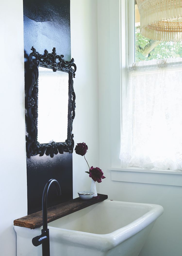 salle de bain moderne à la ferme