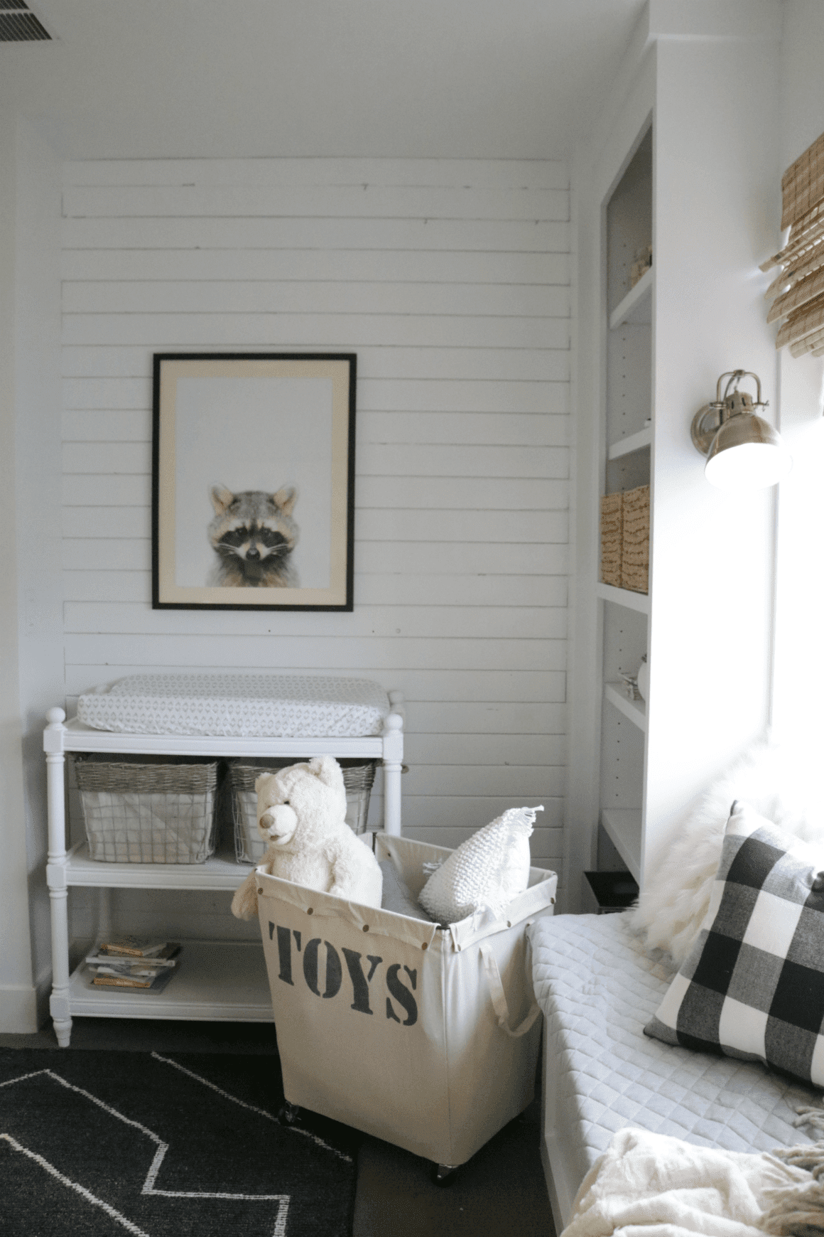 idées de murs d'accent en shiplap pour la chambre d'enfant