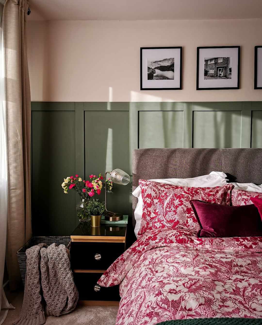 mur vert en planches et lattes