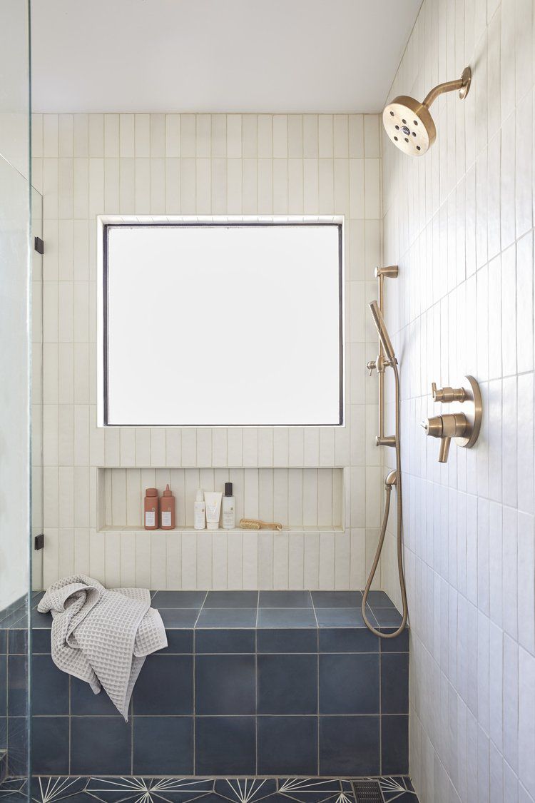 carrelage de sol pour douche à l'italienne à motifs