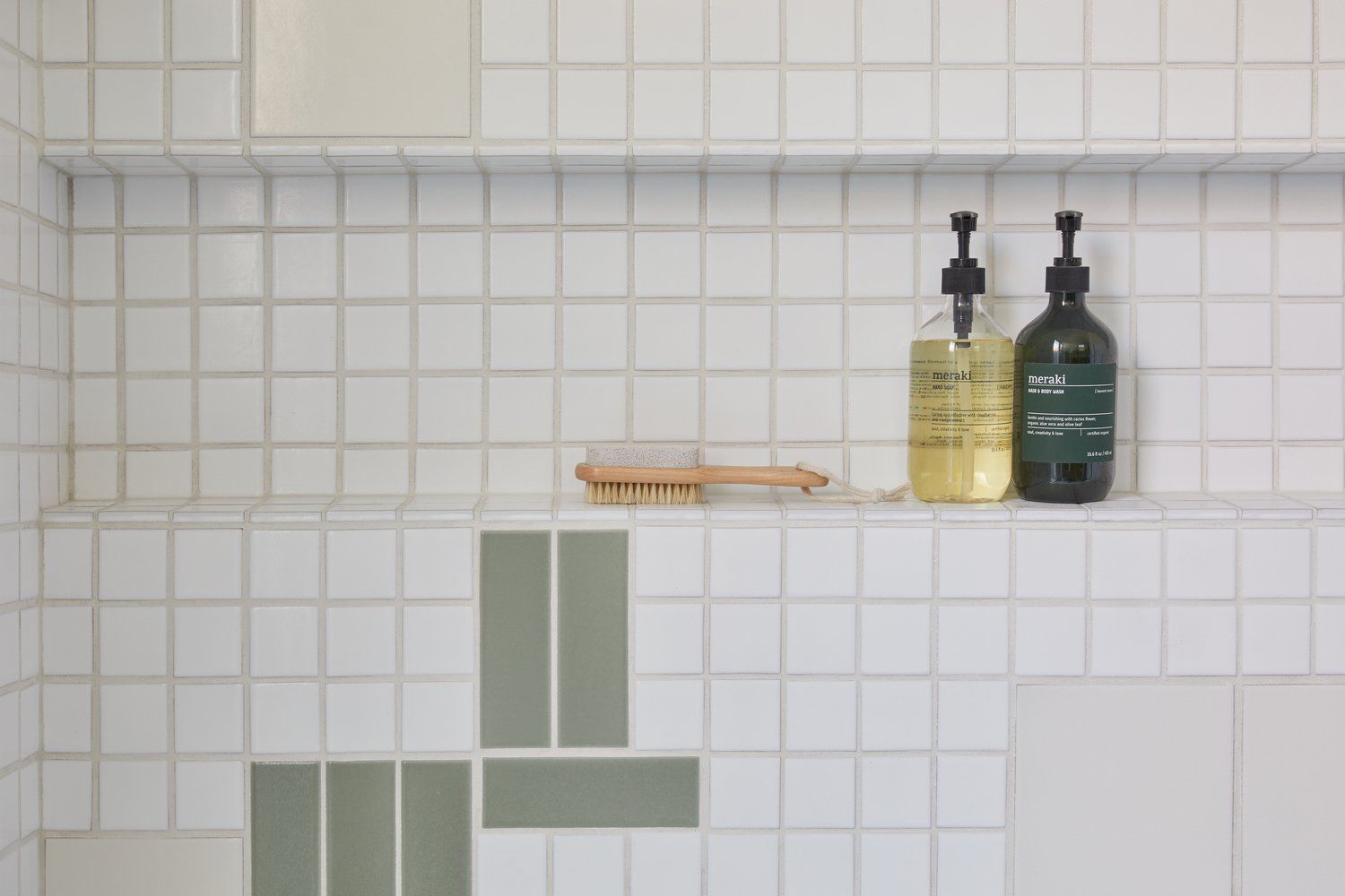 idées de carrelage pour douche à l'italienne, disposition personnalisée