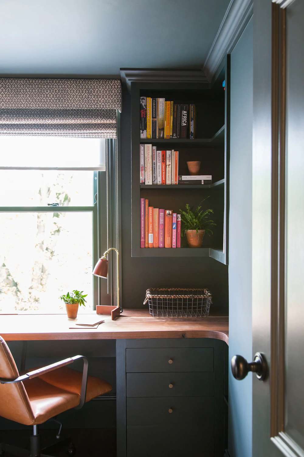 étagère d'angle de bureau idées de rangement