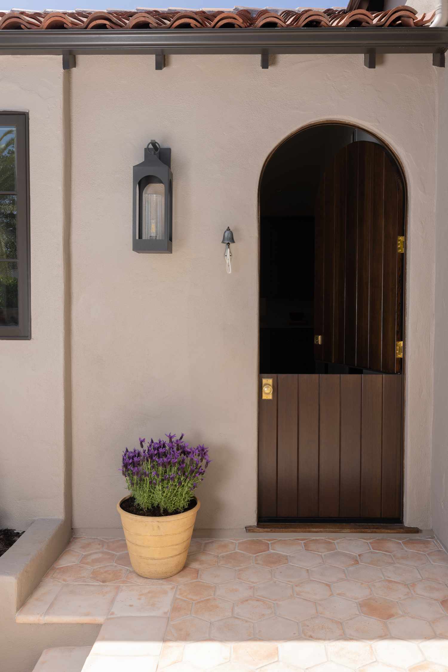 toit marron avec beige et marron