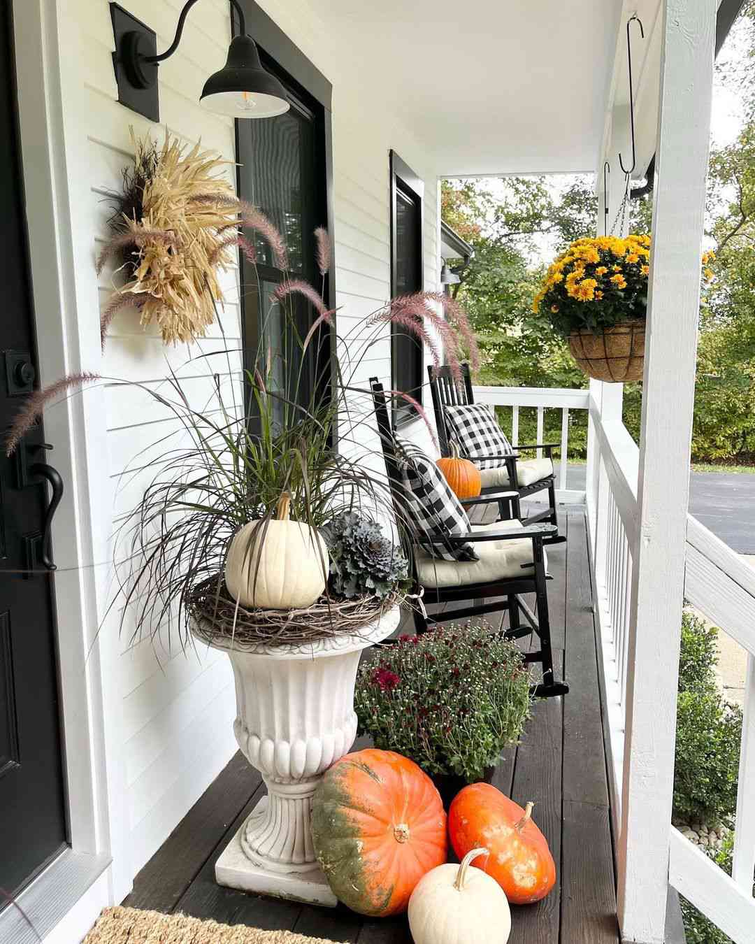 décor de porche d'automne
