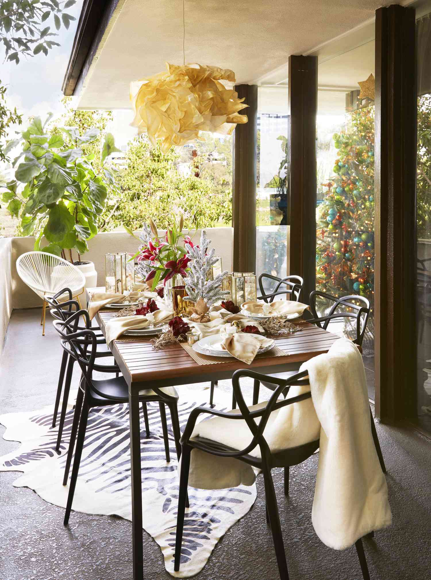 idées de décoration pour la table à manger de Noël en plein air