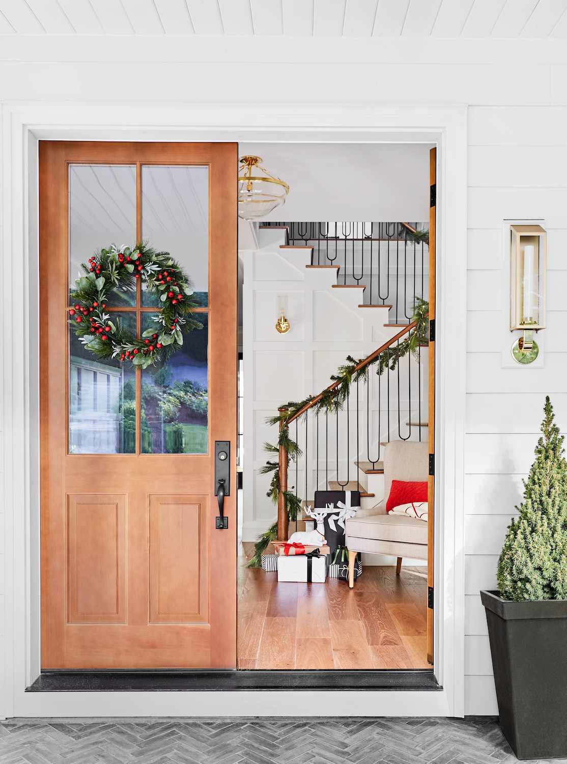 idées de décorations traditionnelles pour Noël en plein air