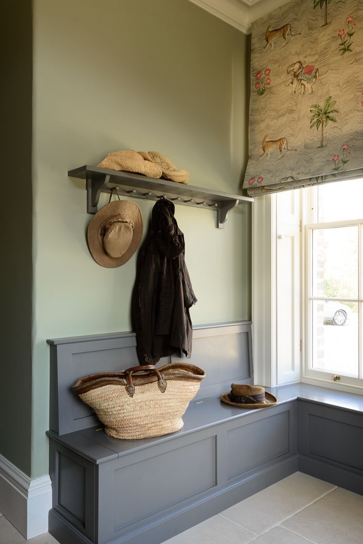 banc de rangement avec rangement caché