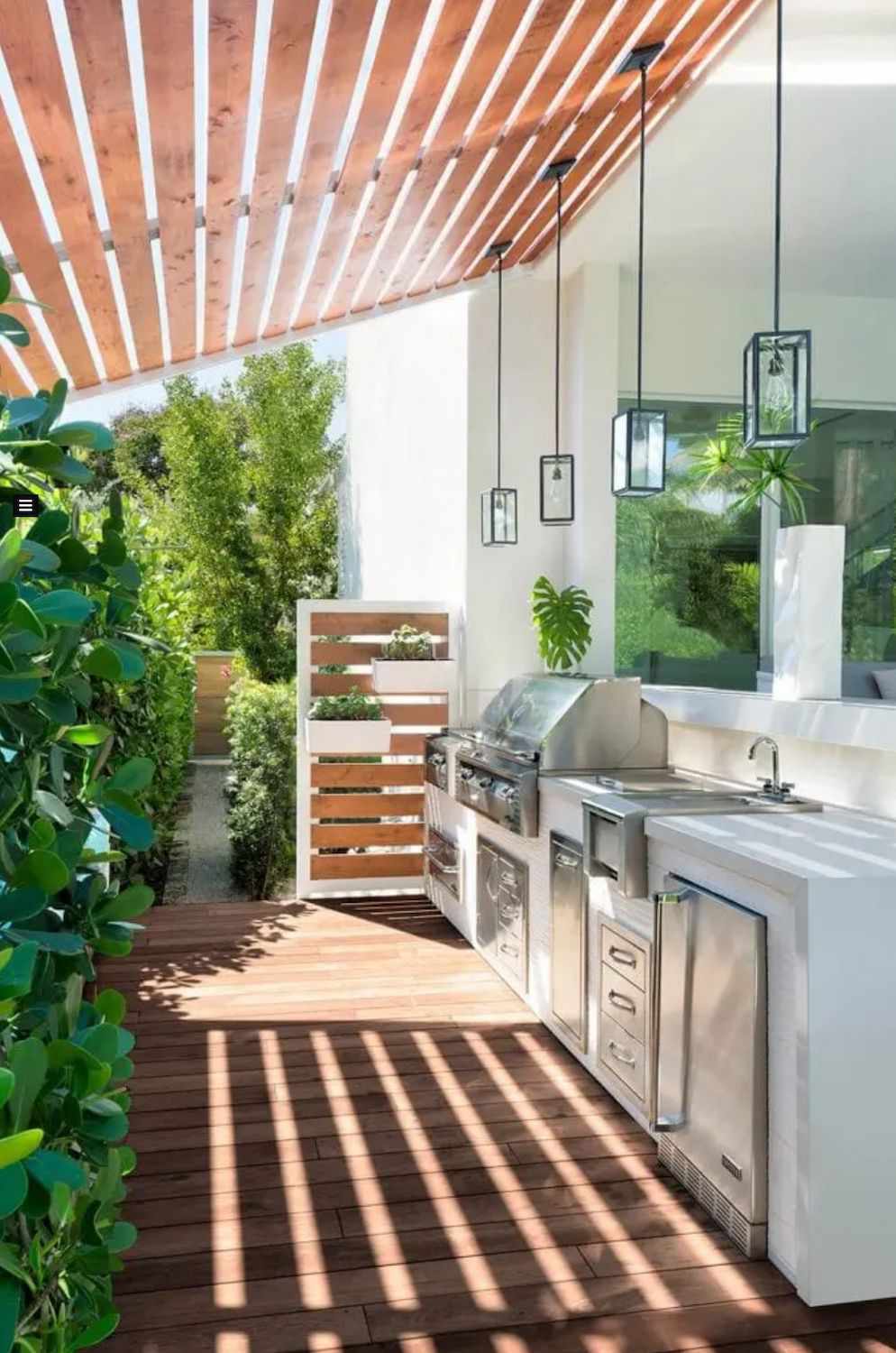 bar extérieur avec pergola