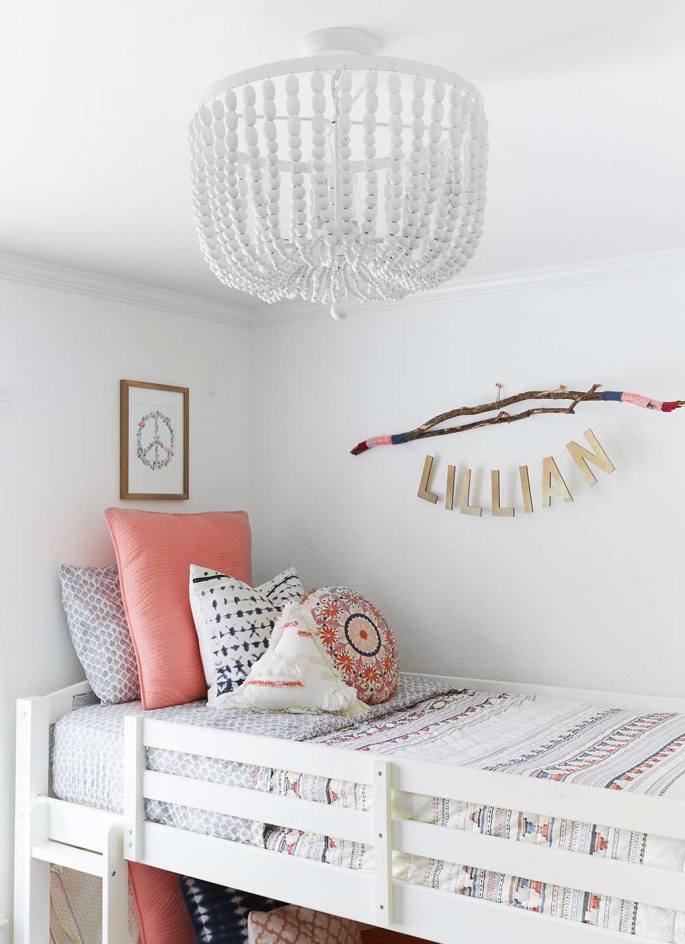 Lit superposé pour fille dans la chambre