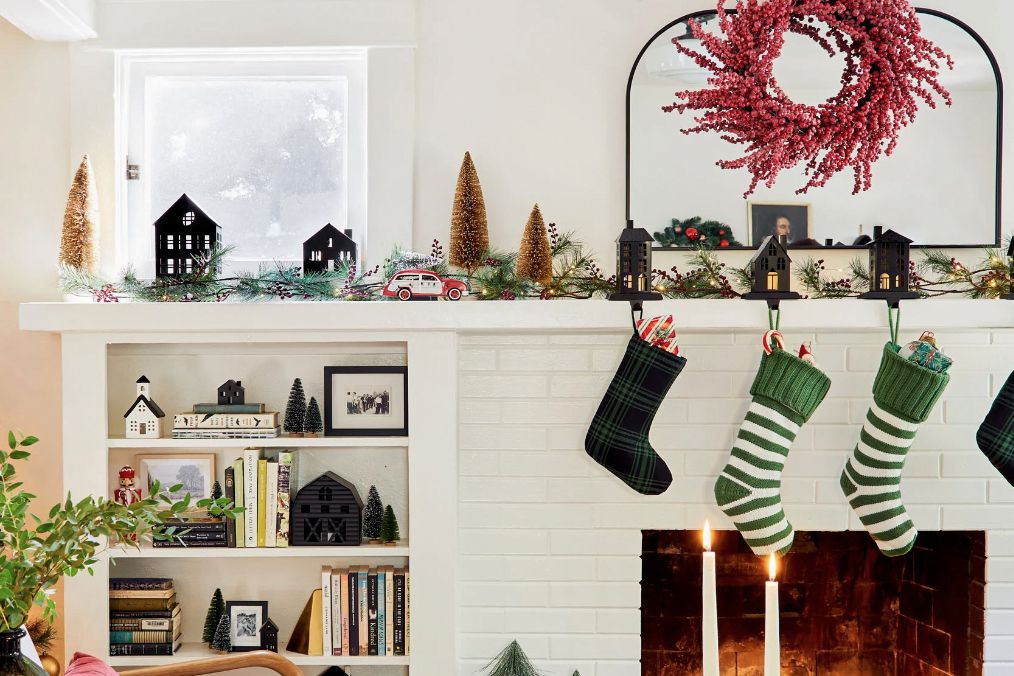 Cheminée décorée pour Noël