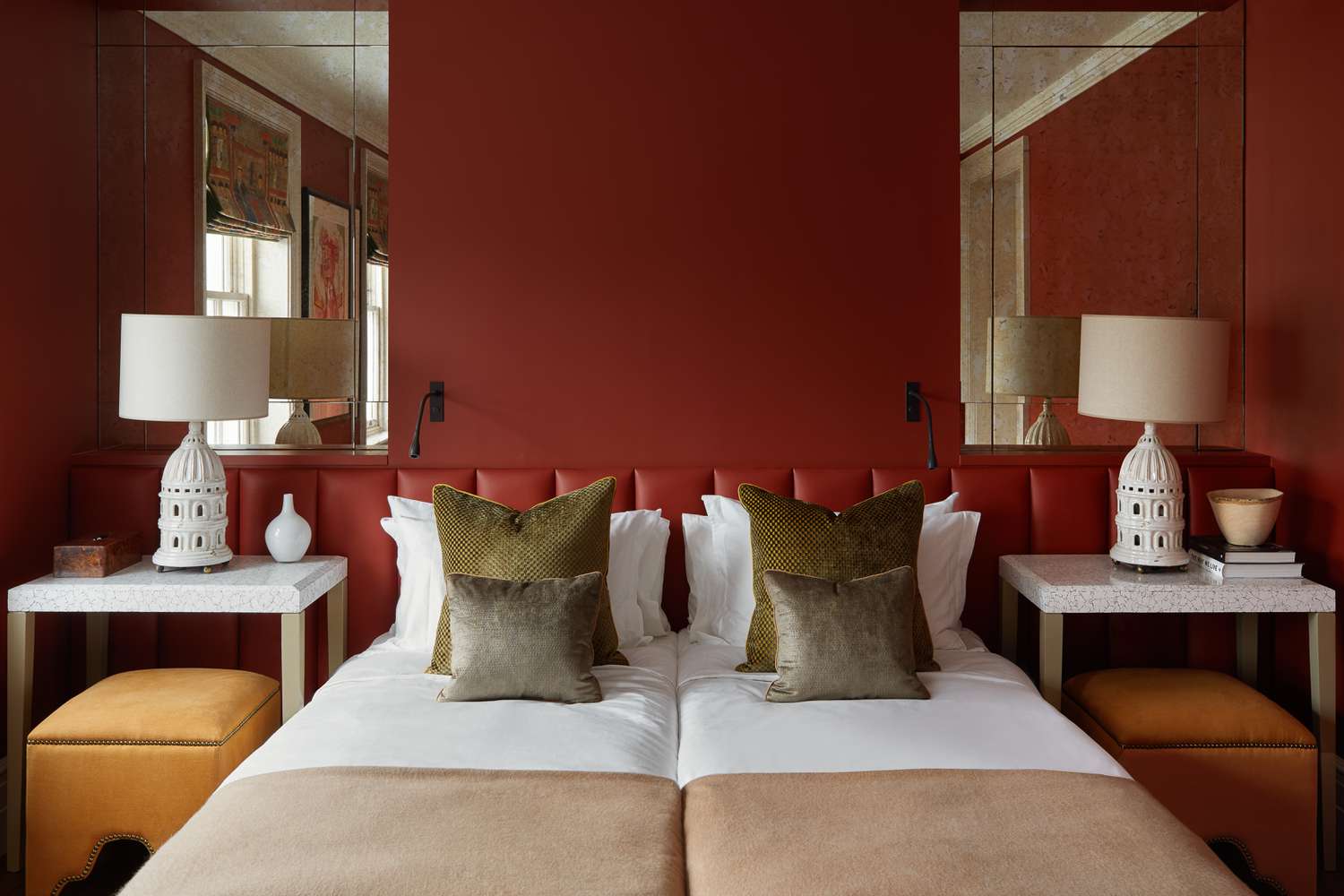 idées de chambres à coucher rouge marocain