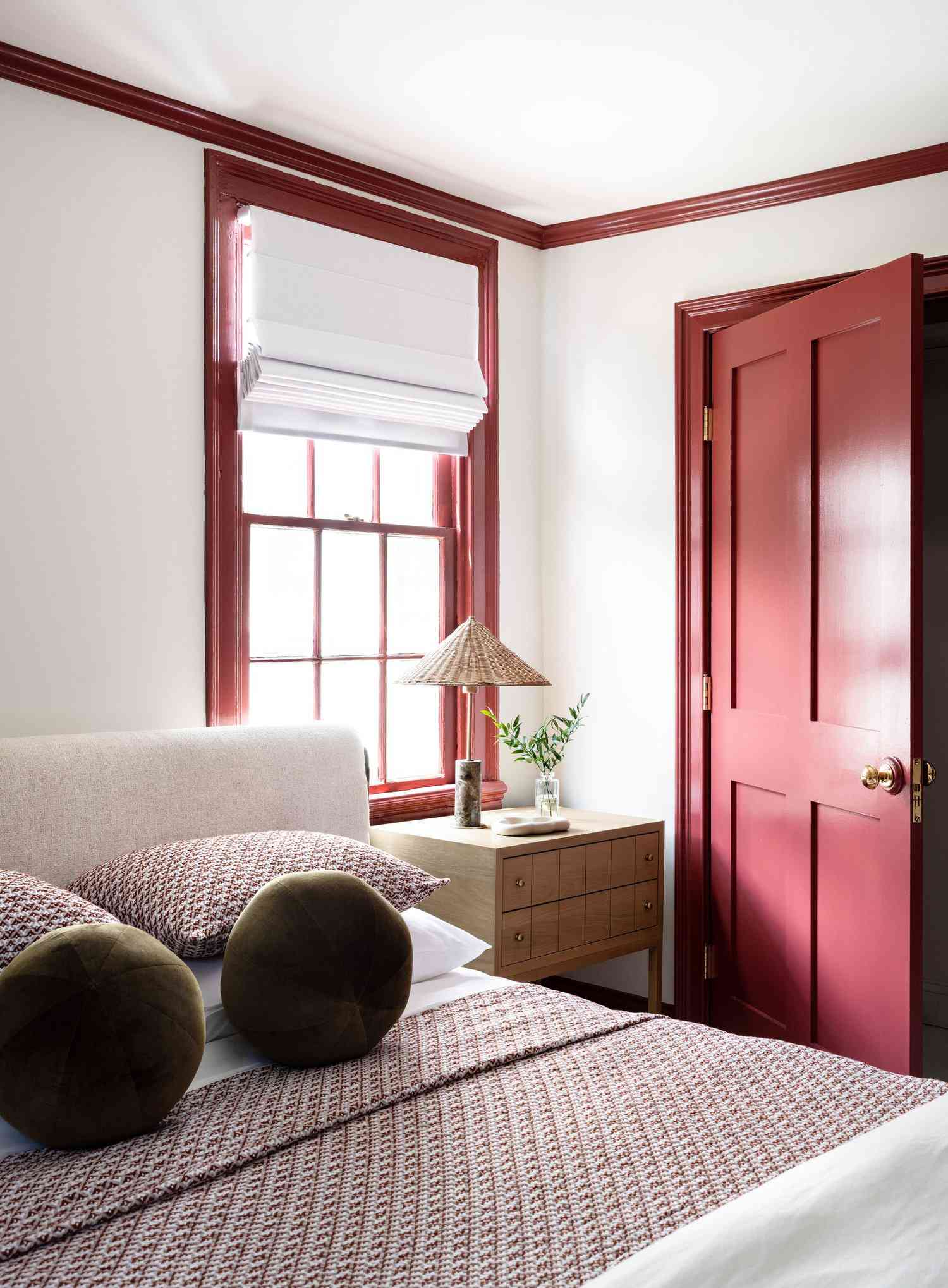 idées de peinture rouge pour la chambre à coucher