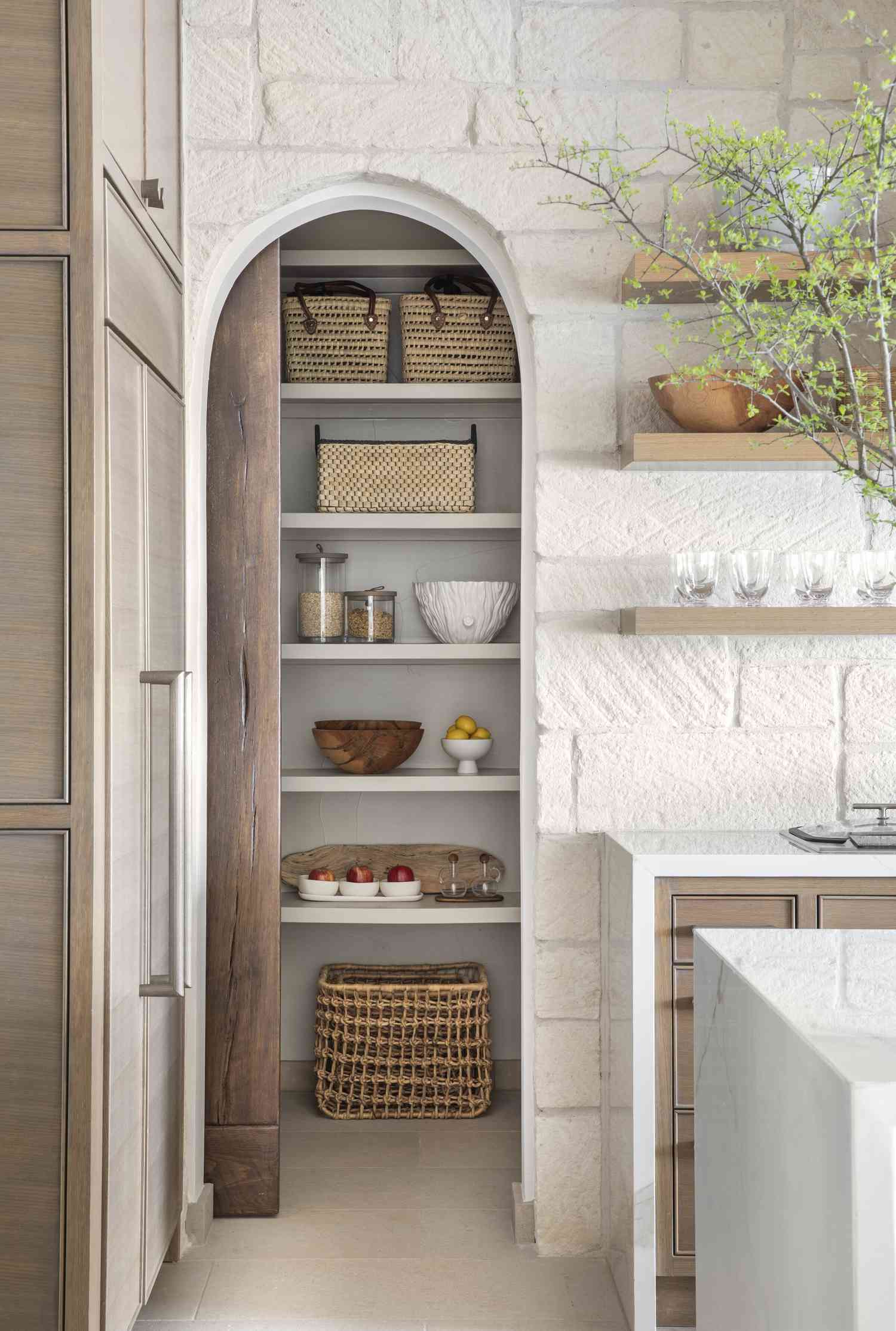 idées de portes à poches pour le garde-manger de la cuisine