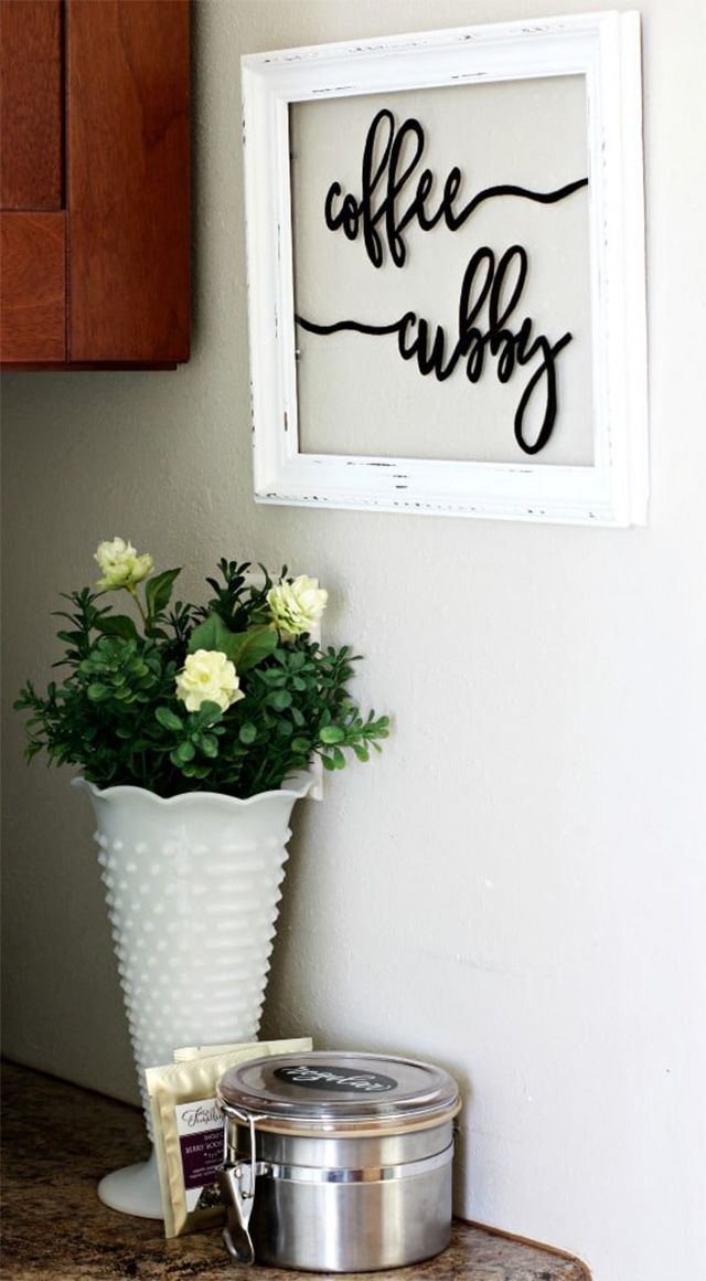 Un cadre de fenêtre DIY avec l