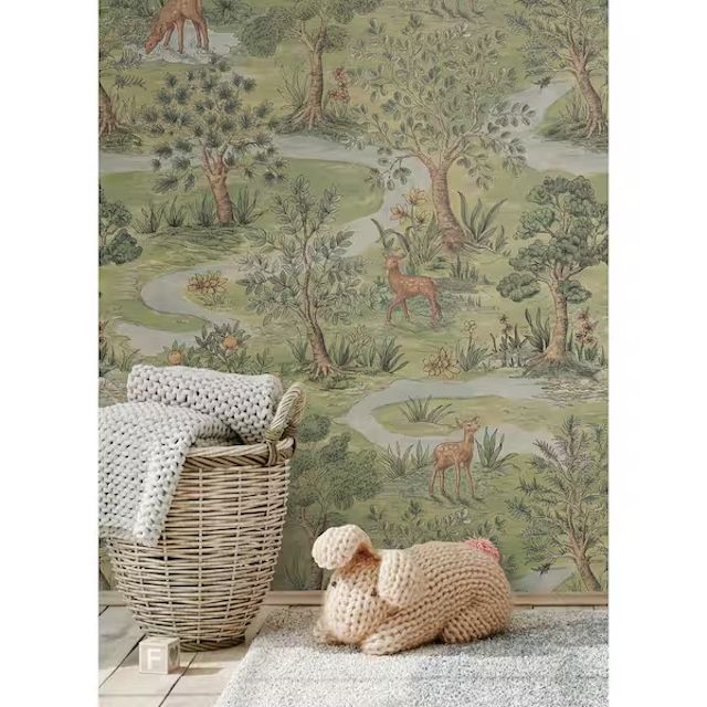 Papier peint Peel and Stick Bramble Forest de Chris Loves Julia sur le mur de la chambre d'enfants