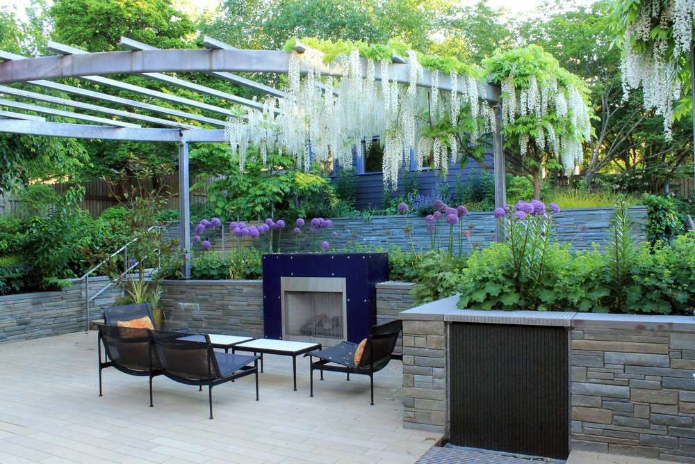 idées modernes de paysagisme dans un jardin