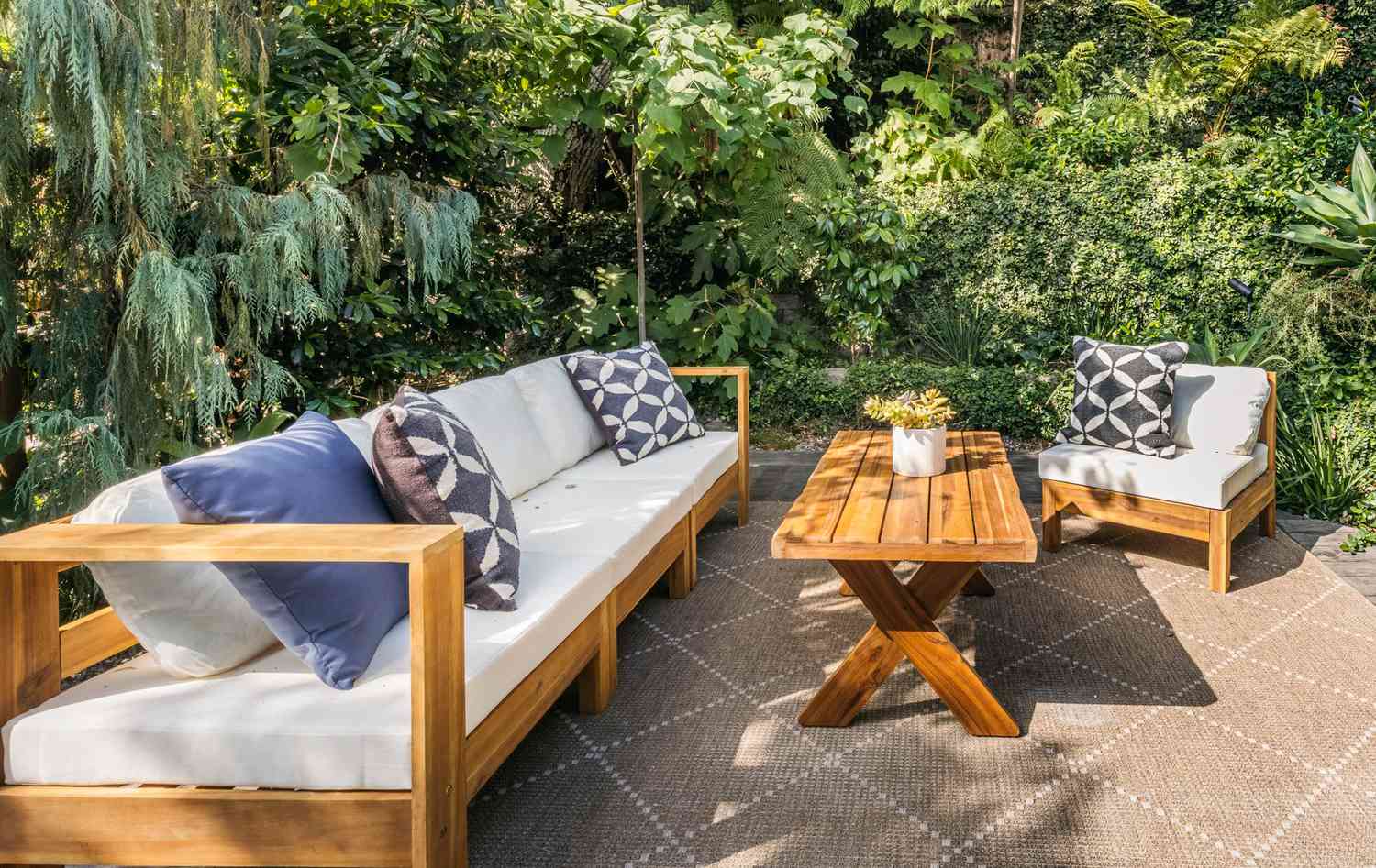 Mobilier de patio extérieur