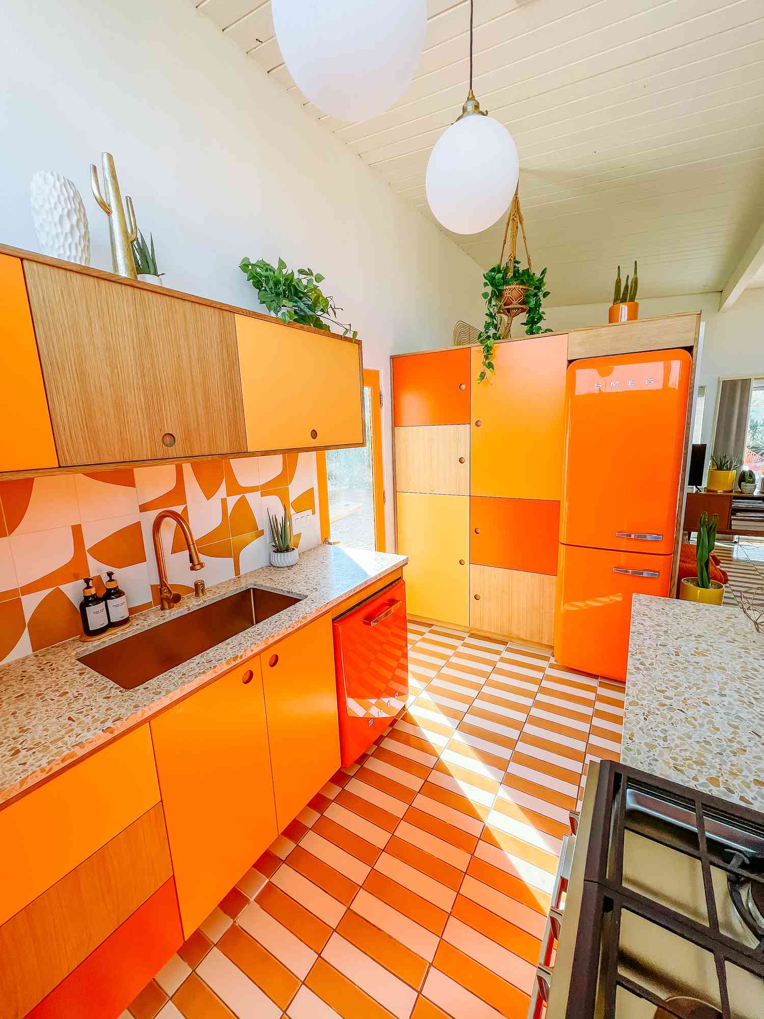 idées de cuisines rétro colorées