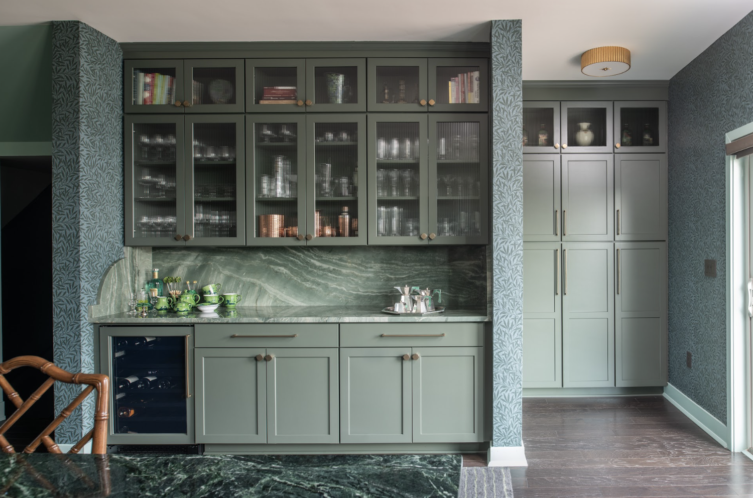 how to style reeded glass kitchen cabinetry