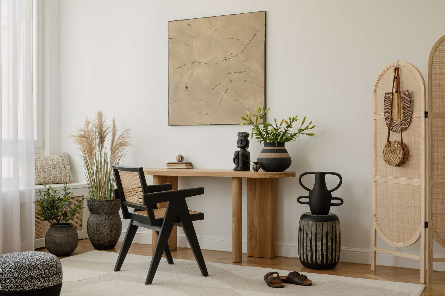 bureau à domicile avec une œuvre d'art qui affirme votre style