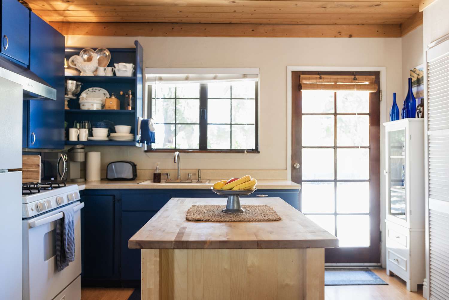 Navy blue kitchen