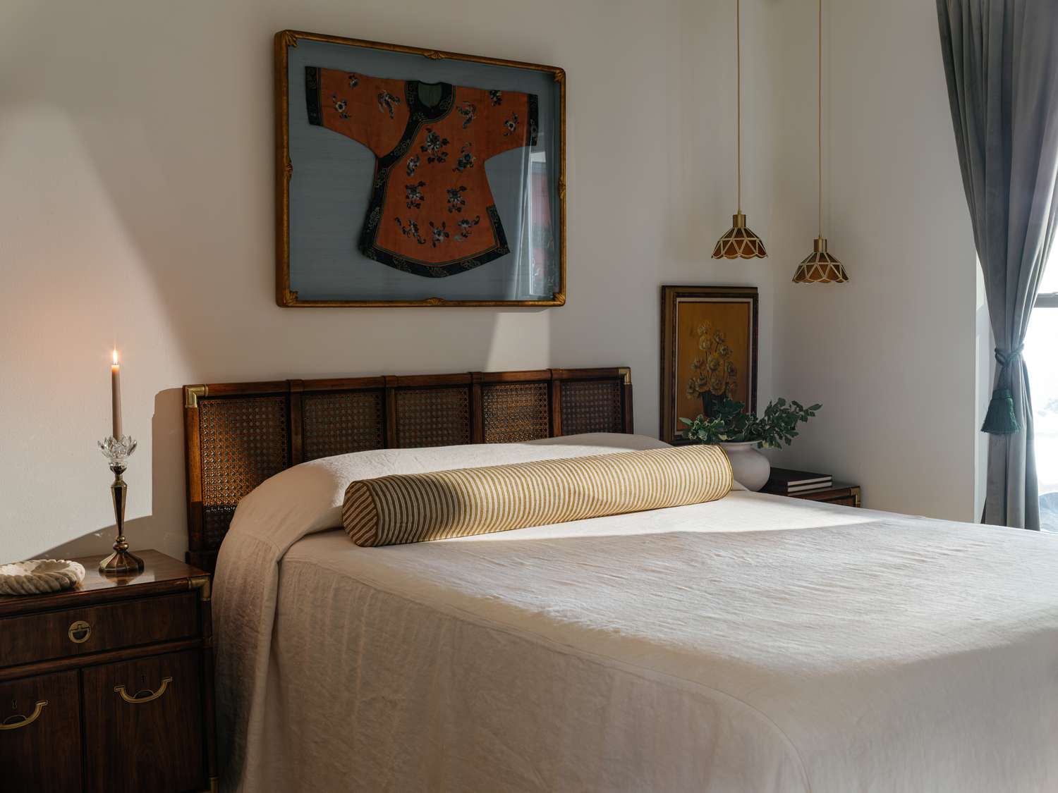 bedding that makes a small bedroom feel bigger