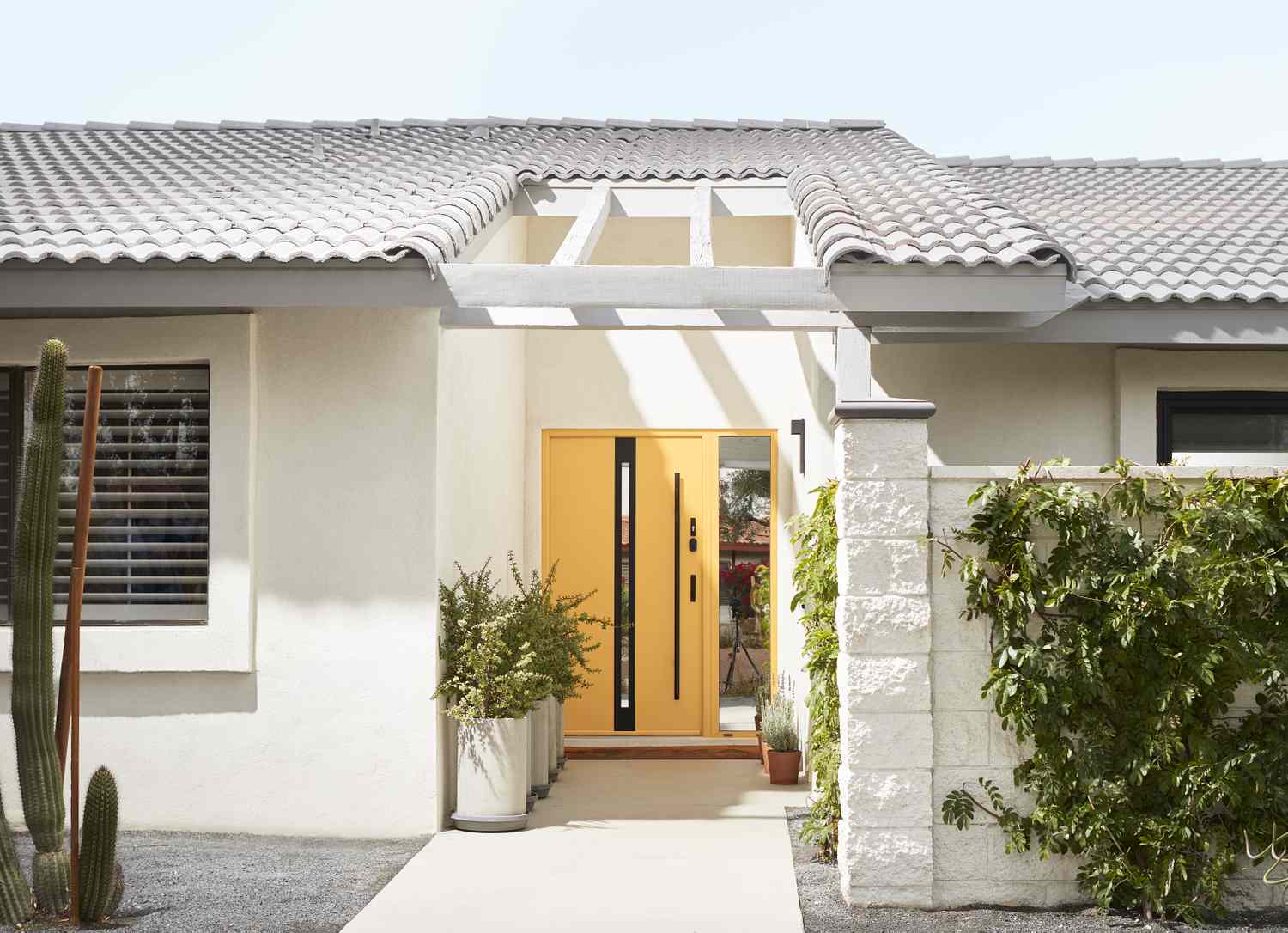 yellow front door paint color trends 2026