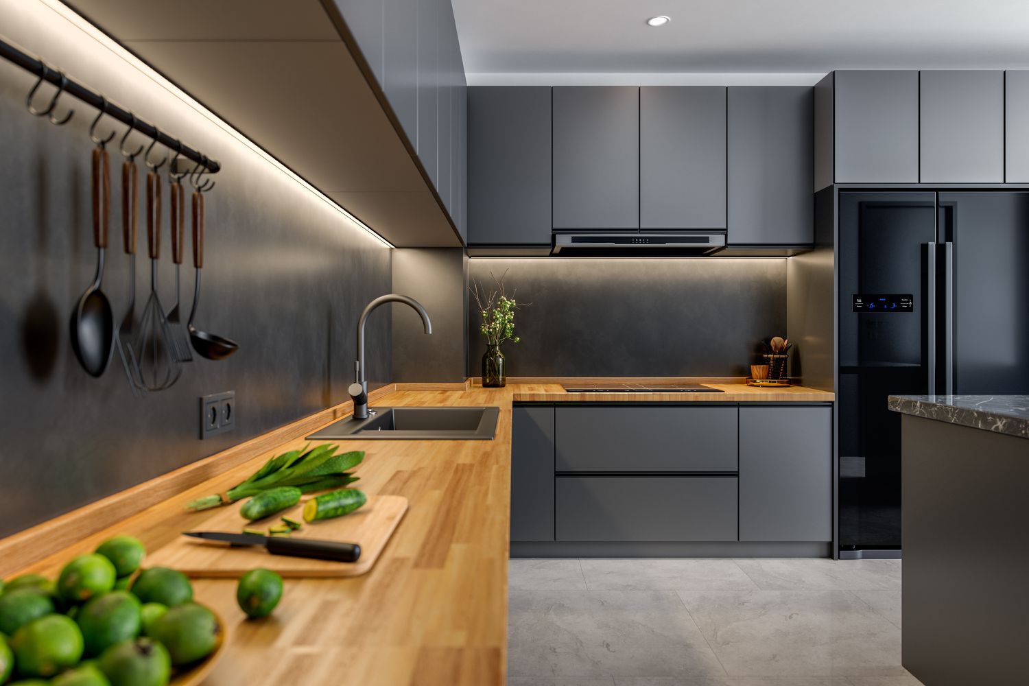Cuisine moderne gris anthracite foncé avec comptoir en bois et réfrigérateur noir
